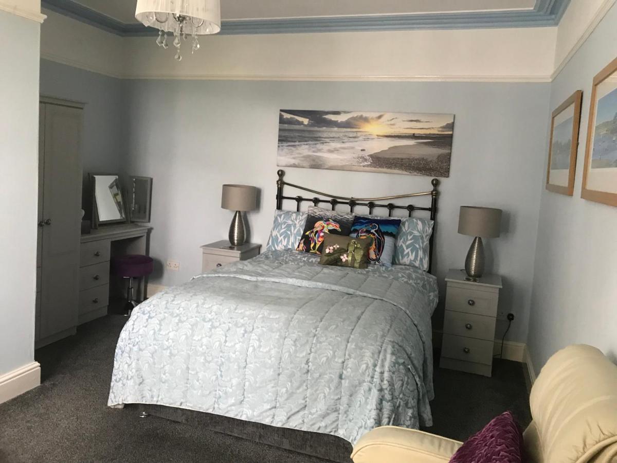Craig-Y-Mor Hotel Criccieth Ngoại thất bức ảnh